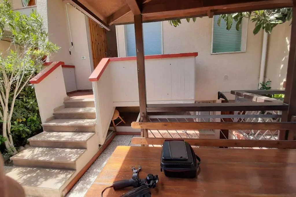 Holiday home Vada Villetta A 300 Mt Dal Mare 8 Posti Letto Italy