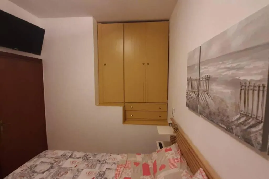Vada Villetta A 300 Mt Dal Mare 8 Posti Letto