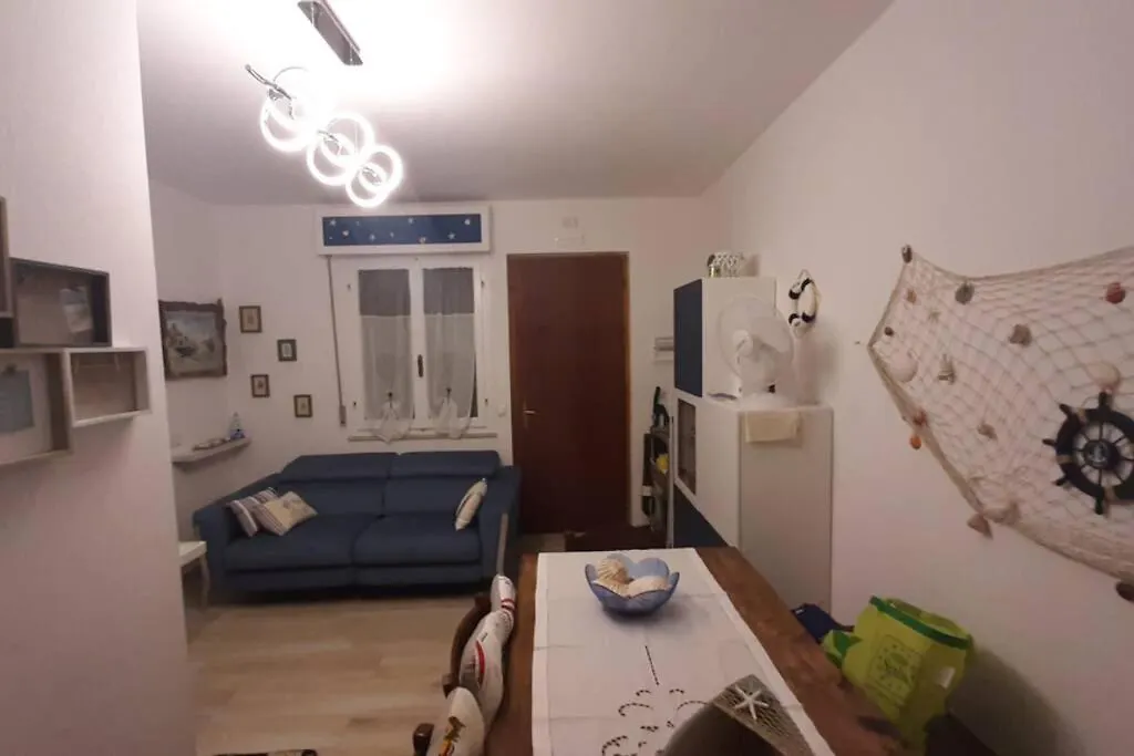 Vada Villetta A 300 Mt Dal Mare 8 Posti Letto Italy